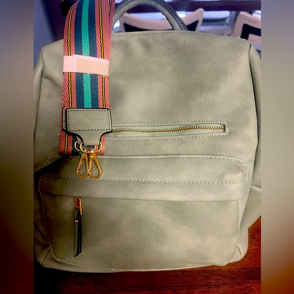 Jen&Co backpack, sage green, extra strap, lots of room